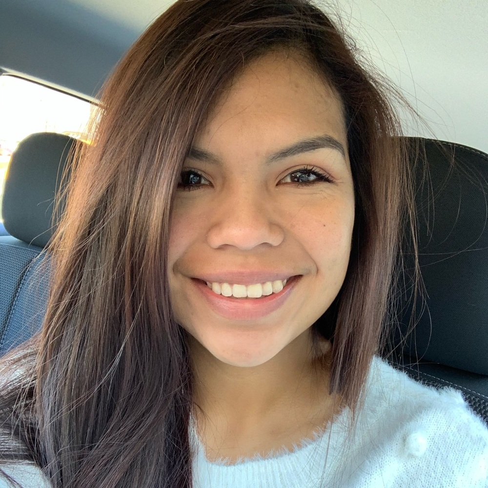 Meet your Posher, Adriana